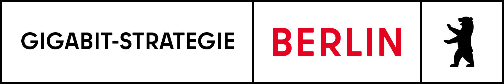 Logo: schwarzer Schriftzug GIGABIT-STRATEGIE, roter SCHRIFTZUG BERLIN, schwarzer Berliner Bär